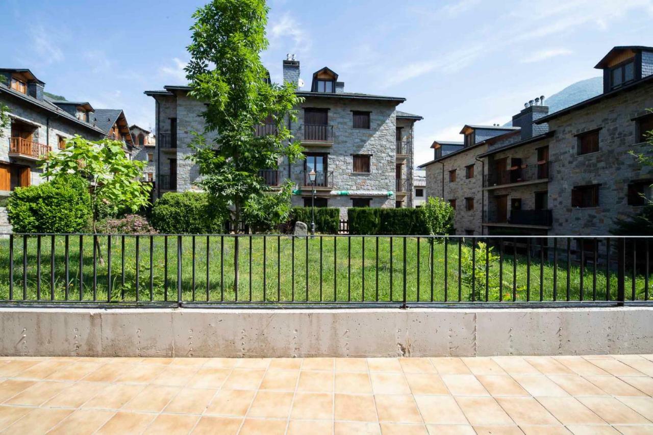Mincholet, Bajo Con Gran Terraza Apartment Виянова Екстериор снимка