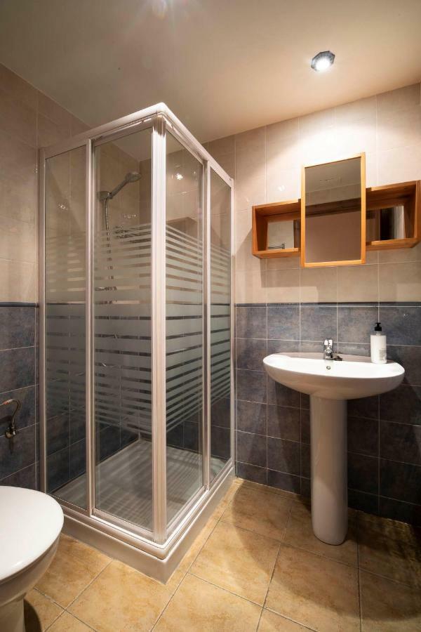 Mincholet, Bajo Con Gran Terraza Apartment Виянова Екстериор снимка